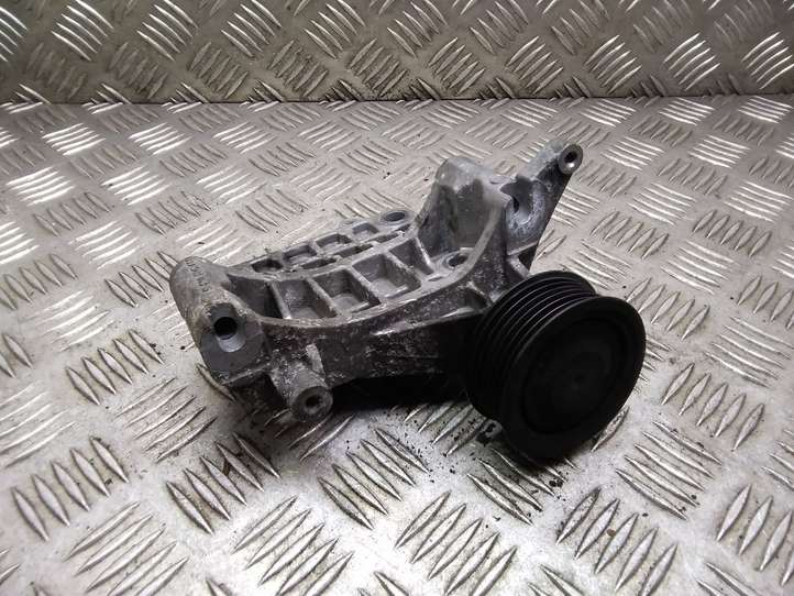 Audi A5 (2007 - 2011)  059903143S Кронштейн