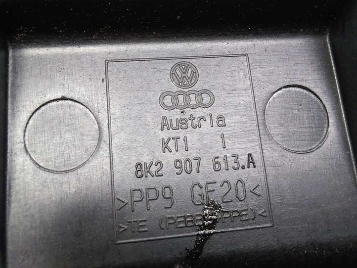 Audi A5 (2007 - 2011)  8K2907613A Крышка ящика предохранителей