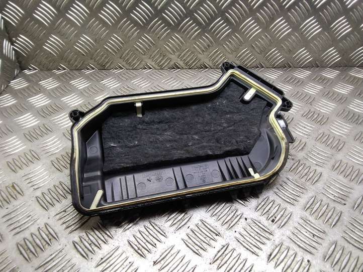 Audi A5 (2007 - 2011)  8K2907613A Крышка ящика предохранителей