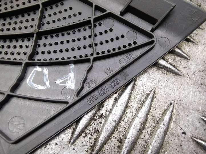Audi A5 (2007 - 2011)  8T0857228A Отделка бокового динамика