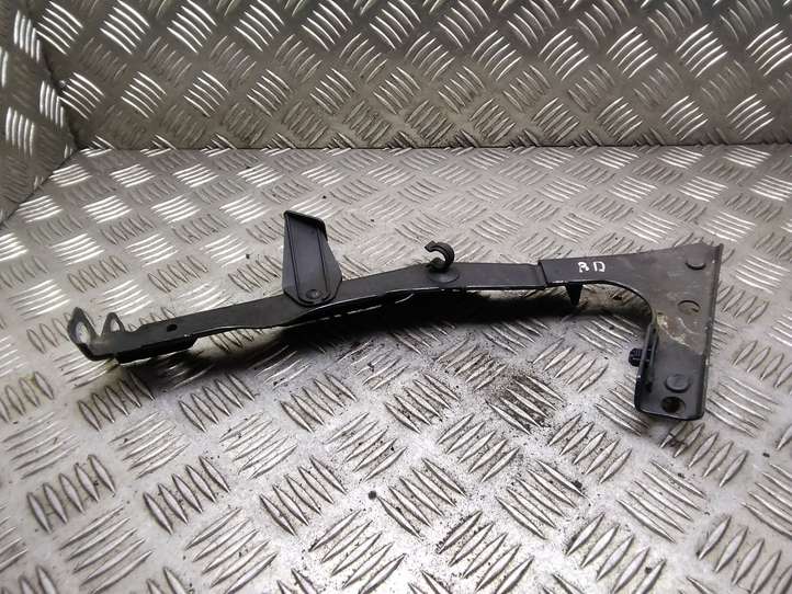 Audi A5 (2007 - 2011)  8T0821135C Держатель крыла