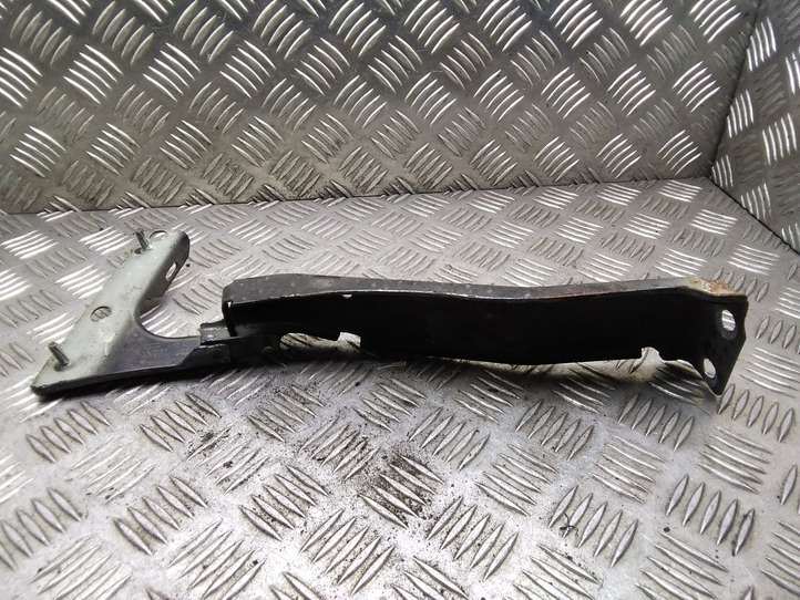 Audi A5 (2007 - 2011)  8T0821136A Держатель крыла