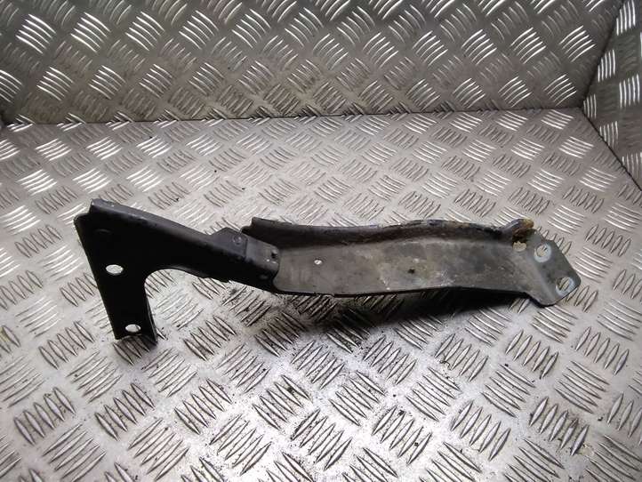 Audi A5 (2007 - 2011)  8T0821136A Держатель крыла