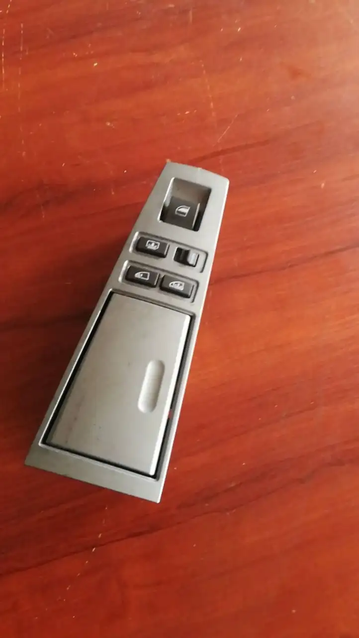 BMW 7 E65 E66 (2001 - 2008) 7024607 Кнопка стеклоподъемников — фото 1