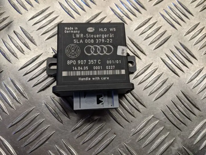 Audi A3/S3 8L (2000 - 2003) 8P0907357C Блок управления светом — фото 1