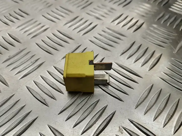 Opel Zafira B (2003 - 2006) 4RA00779306 Другое реле — фото 4
