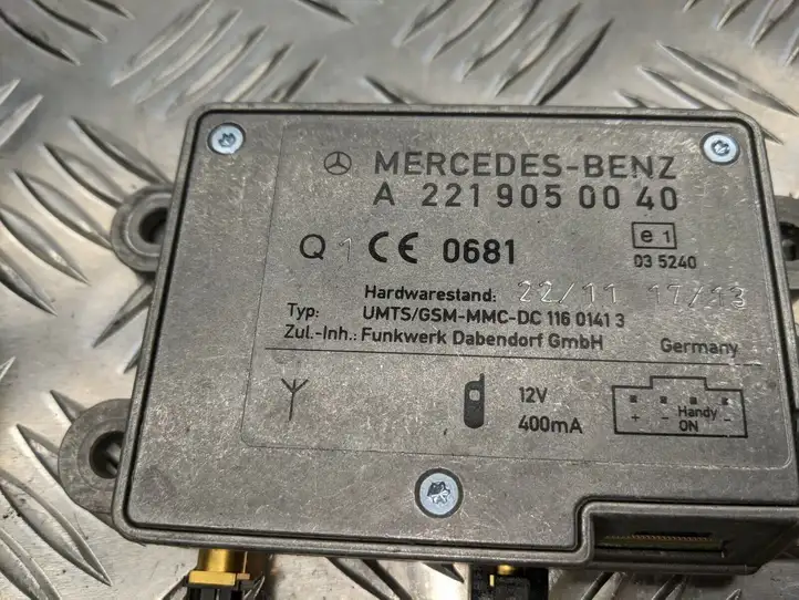 Mercedes-Benz S W221 (2005 - 2013) A2219050040 Усилитель антенны — фото 5
