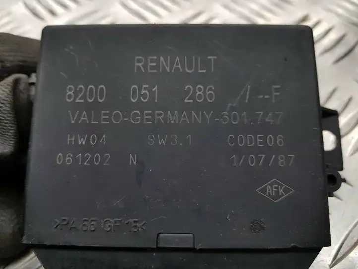 Renault Laguna II (2001 - 2005) 8200051286F Блок управления парктрониками — фото 5