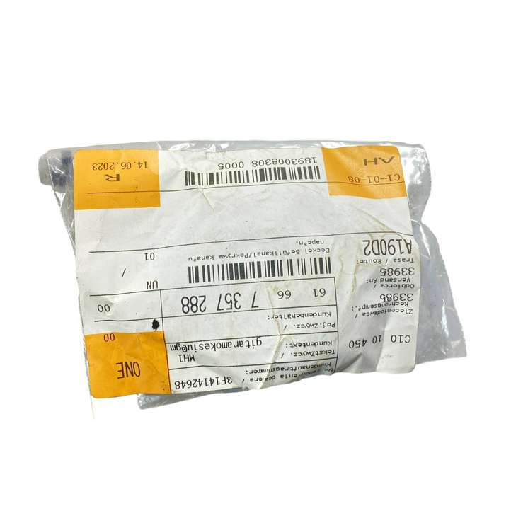 BMW 5 G30 G31 (2016 - )  61667357288 Другая деталь отсека двигателя