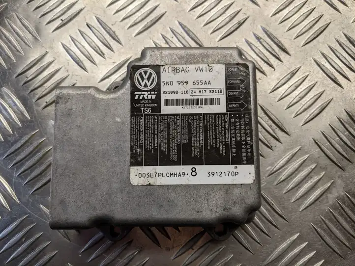Volkswagen PASSAT B7 (2011 - 2014) 24H17S2118 Датчик удара SRS — фото 1