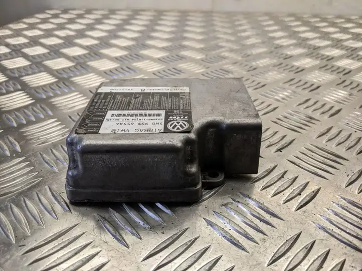 Volkswagen PASSAT B7 (2011 - 2014) 24H17S2118 Датчик удара SRS — фото 3