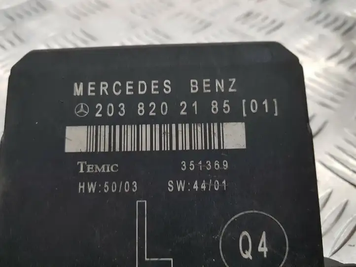 Mercedes-Benz C W203 (2000 - 2007) 2038202185 Блок управления дверью — фото 5
