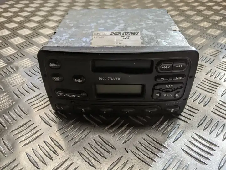 Ford Focus (1998 - 2004) 97FP18K876GA Магнитола / мультимедийная система — фото 1