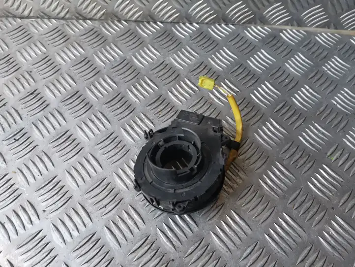 Mazda 3 I (2006 - 2009) Контактное кольцо SRS — фото 3