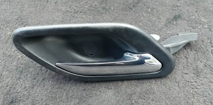 BMW 5 E39 (1996 - 2003) 8226050 Внутренняя ручка двери — фото 1