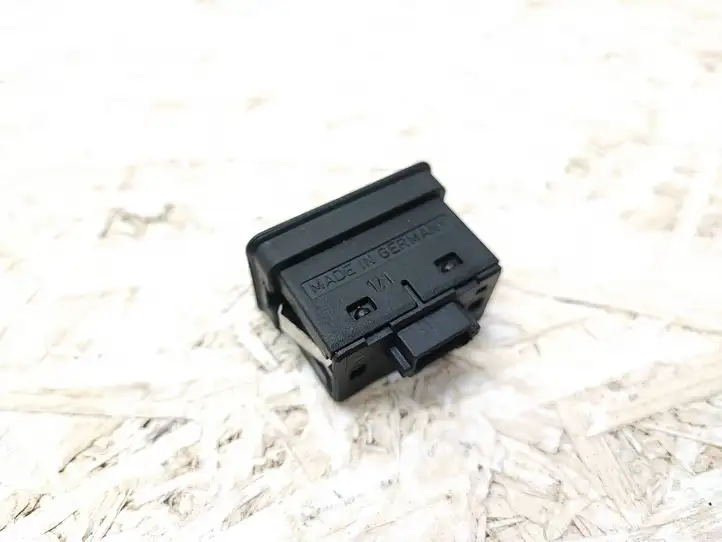 BMW 5 E39 (1996 - 2003) 8368974 Кнопка стеклоподъемников — фото 3