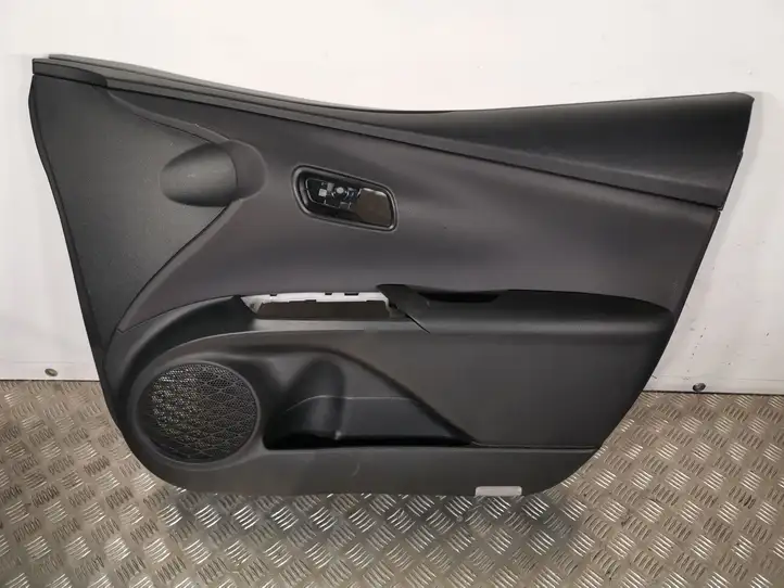 Toyota Prius (XW50) (2015 - ) Обшивка передней двери — фото 1
