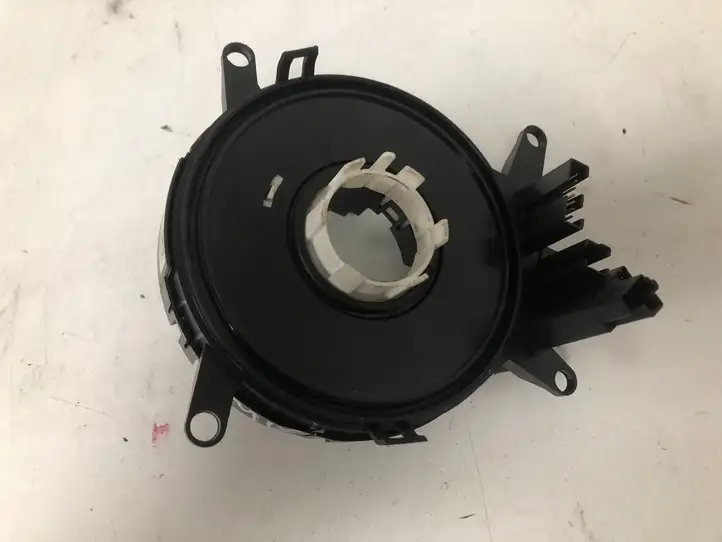 BMW 5 E60 E61 (2004 - 2010) 967639402 Контактное кольцо SRS — фото 4