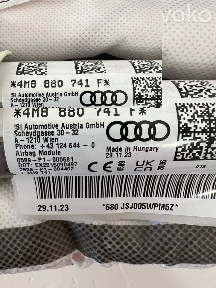 Audi Q8 (2018 - )  4M8880742F Звукоизоляция крыши