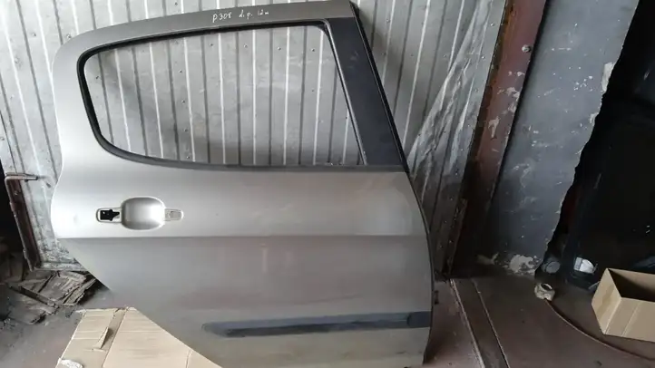 Peugeot 308 (2007 - 2013) Задняя дверь — фото 1