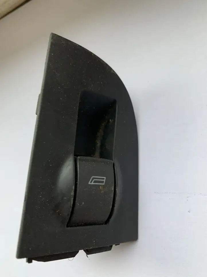 Audi A6 S6 C5 4B (2001 - 2004) 4B0959855 Кнопка стеклоподъемников — фото 1
