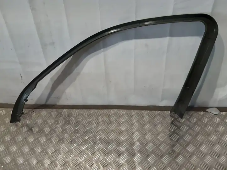 Mercedes-Benz GL X166 (2013 - 2019) A1667270178 Накладка стекла передней двери — фото 1