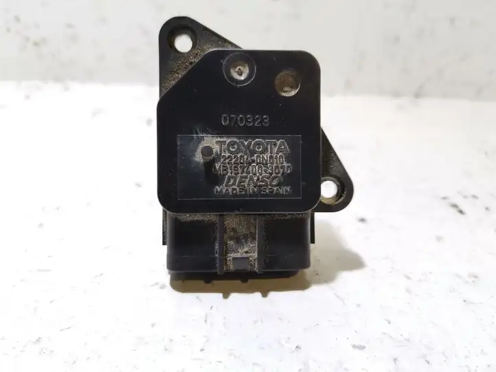 Toyota Yaris (2005 - 2009) 222040N010 Датчик массового расхода воздуха — фото 2