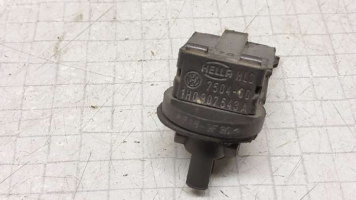 Volkswagen PASSAT B5.5 (2001 - 2005)  1H0907543A Датчик температуры салона
