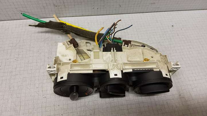 Audi A3/S3 8L (1996 - 2000)  8L0819045A Блок управления кондиционера воздуха / климата/ печки (в салоне)