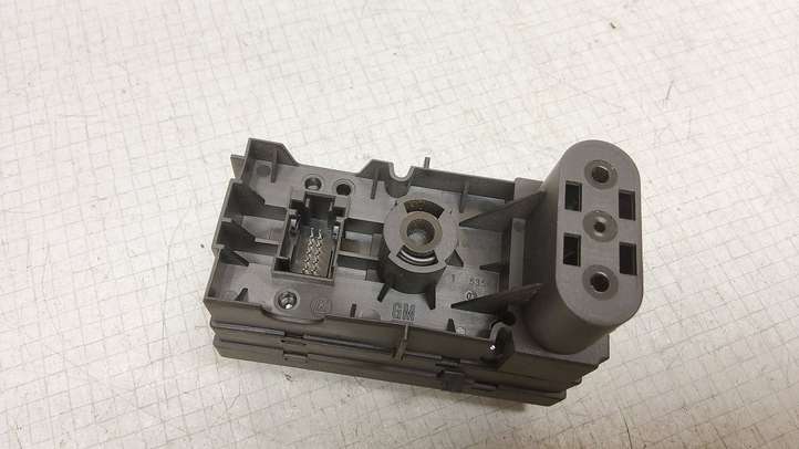 Opel Vectra (2002 - 2005)  13177066 Включатель фонарей