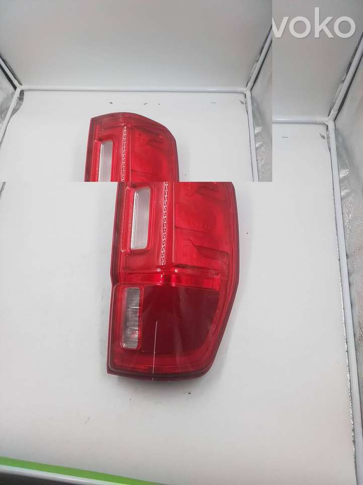 Ford Ranger (2019 - )  KB3B13404B Задний фонарь в кузове