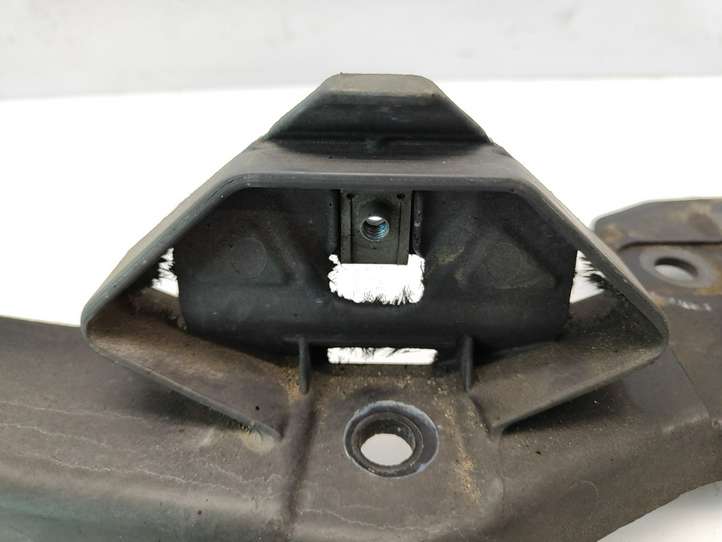 Renault Laguna (2007 - 2015)  901260001R Держатель крыла