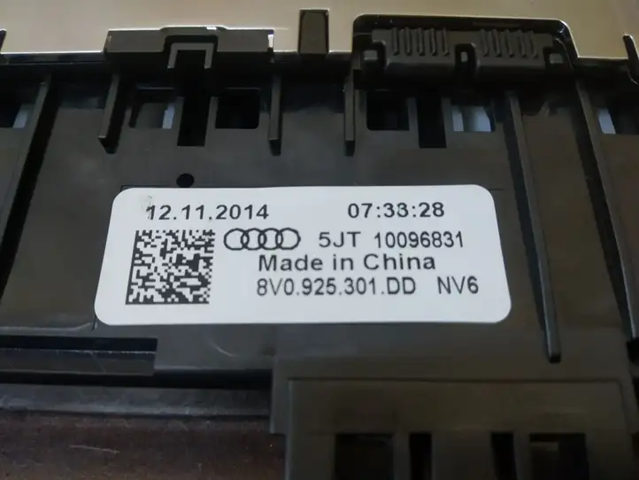 Audi A3/S3 8V (2012 - 2016) 8V0925301DD Другие включатели / ручки/ переключатели — фото 2