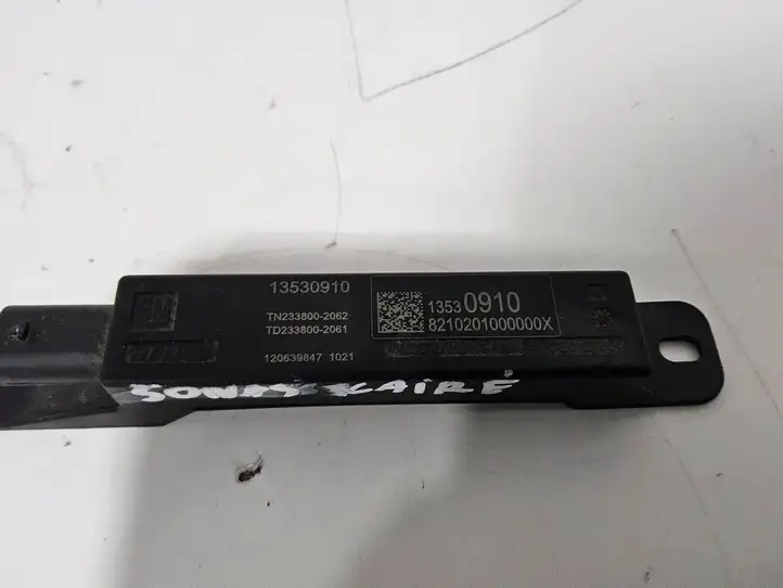 Chevrolet (2021 - ) 13530910 Антенна системы Keyless — фото 2