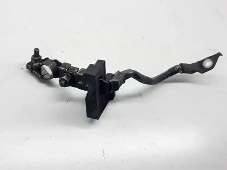 Toyota Verso (2009 - 2012) Минусовой провод аккумулятора — фото 1