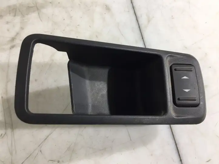Ford Kuga I (2008 - 2012) 3M51226A37 Накладка кнопки стеклоподъемника — фото 1