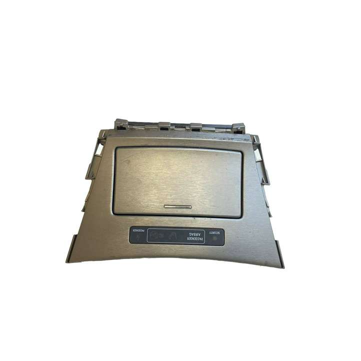 Toyota Avensis T270 (2009 - 2012)  5880405110 Пепельница