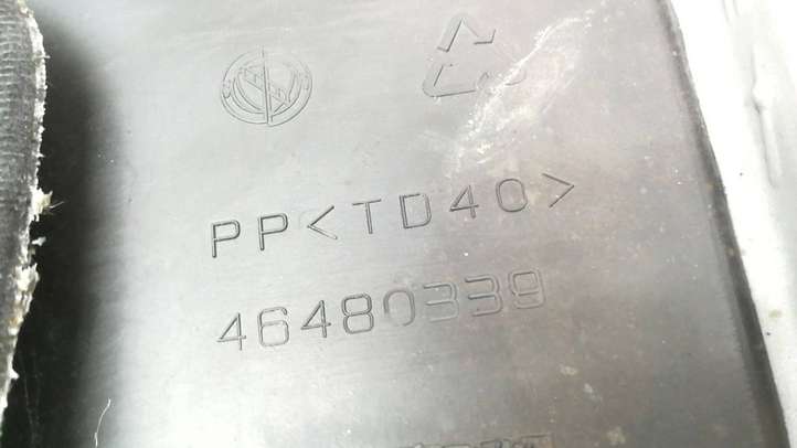 Alfa Romeo 156 (2002 - 2007)  46480339 Крышка двигателя (отделка)