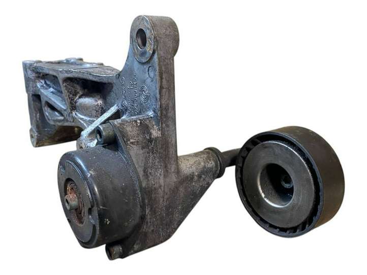 Volkswagen Transporter-Caravelle (1990 - 2003)  074903143F Натяжитель ремня генератора