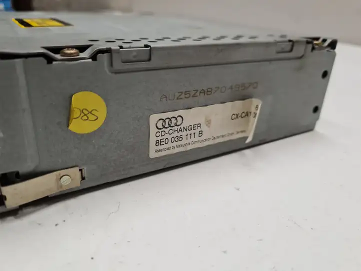 Audi A4 S4 B6 8E 8H (2000 - 2006) 8E0035111B CD/DVD чейнджер — фото 2
