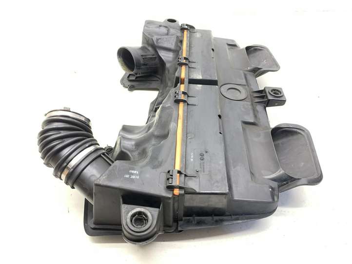 BMW X5M E70 (2010 - 2013)  70359668 Крышка двигателя (отделка)