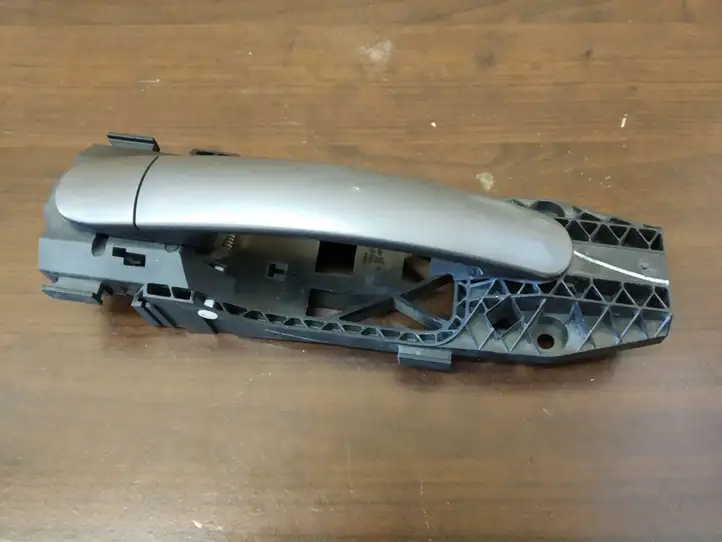 Volkswagen Jetta VI (2011 - 2018) 5N0837885H Наружная ручка двери — фото 3