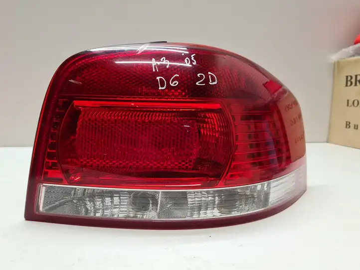 Audi A3/S3 8P (2004 - 2008) 8P0945258 Задний фонарь в кузове — фото 1