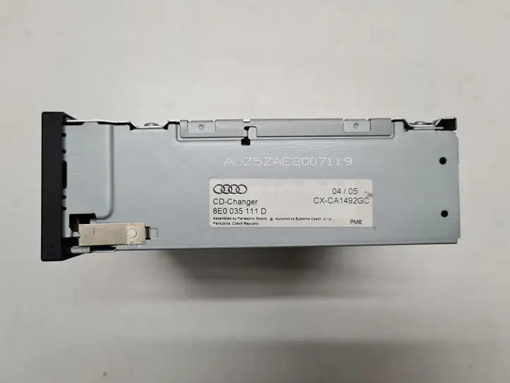 Audi A4 S4 B7 8E 8H (2004 - 2009) 8E0035111D CD/DVD чейнджер — фото 3