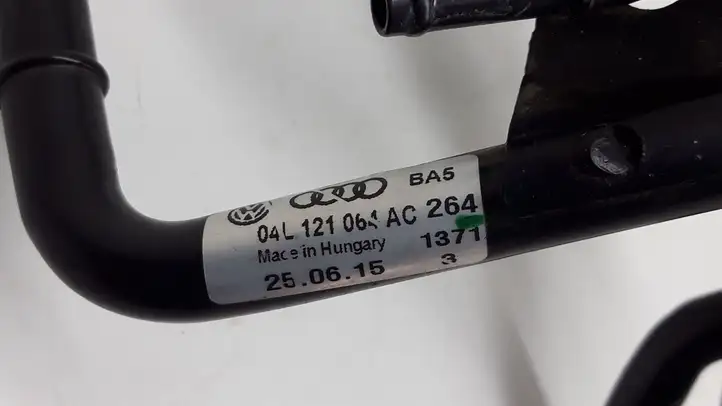 Audi A3/S3 8V (2012 - 2016) 04L121064AC Шланги системы охлаждения — фото 3