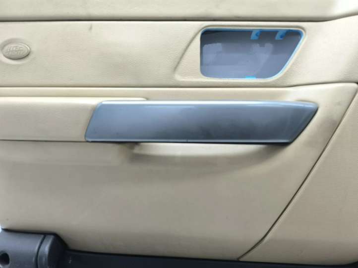 Land Rover Range Rover Sport (2005 - 2009)  EJB502250XXX Обшивка передней двери