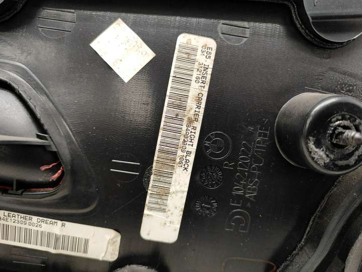 BMW Z4 E85 E86 (2002 - 2008)  348743 Обшивка передней двери