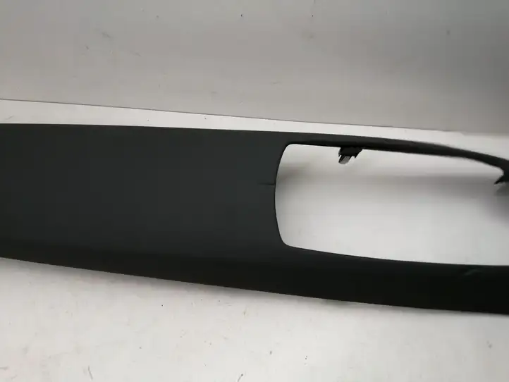 Toyota Yaris (2014 - 2019) 554700D090 Отделка внутренней панели салона — фото 2