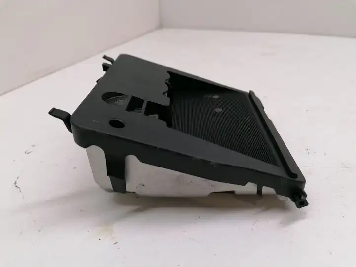 Toyota Auris E180 (2012 - 2018) 8818102031 Камера в лобовом стекле — фото 2