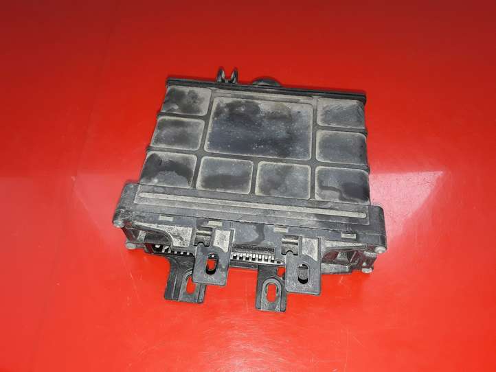 Skoda Octavia Mk1 (1U) (1996 - 2004)  01M927733MK Блок управления коробки передач